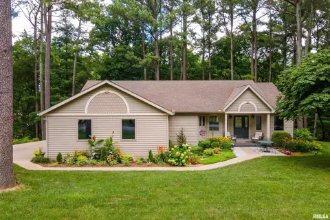 103 Woodland Trl, Anna, IL 62906