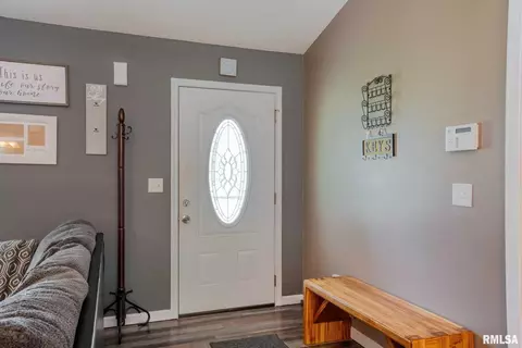 1807 W Cherry St, Herrin, IL 62948 photo 7
