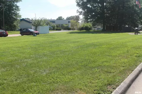 1160 Cedar Ct # A, Carbondale, IL 62901