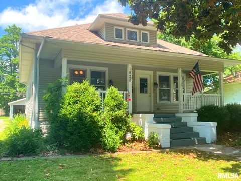 1828 Edith St, Murphysboro, IL 62966