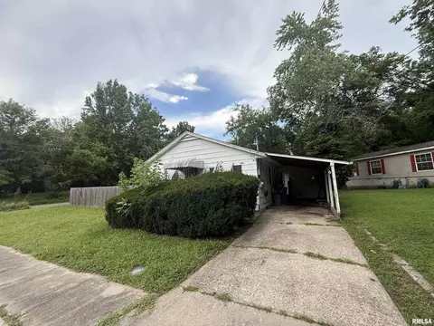 724 Maple St, Murphysboro, IL 62966