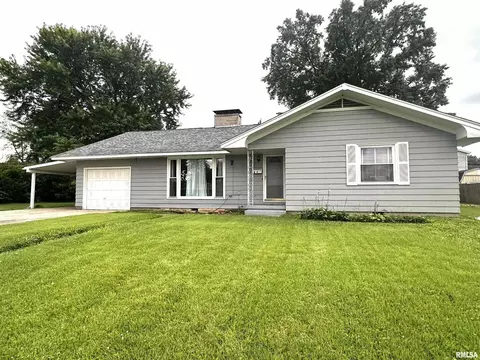 18 Arline Dr, Centralia, IL 62801