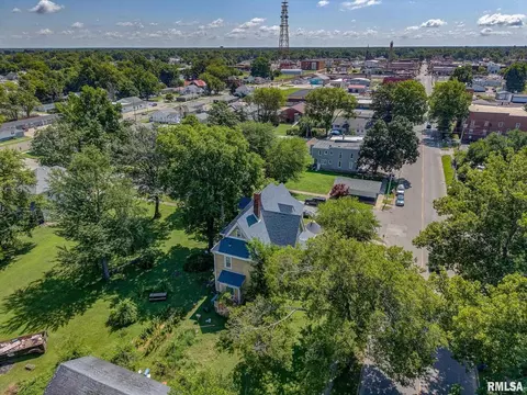 View/Area - 404 W Broadway St, Centralia, IL 62801 photo 7 of 9