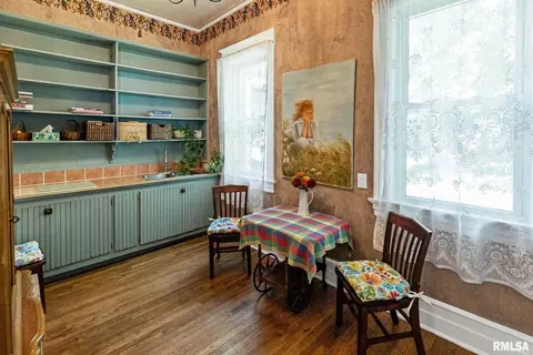 Other - 404 W Broadway St, Centralia, IL 62801 photo 1 of 17