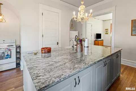 Kitchen - 404 W Broadway St, Centralia, IL 62801 photo 3 of 6