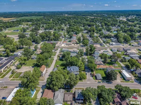 View/Area - 404 W Broadway St, Centralia, IL 62801 photo 4 of 9