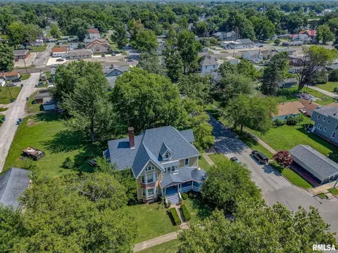 View/Area - 404 W Broadway St, Centralia, IL 62801 photo 6 of 9