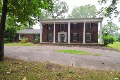 1901 Lake St, Mount Vernon, IL 62864