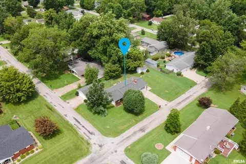 621 S 4th St, Herrin, IL 62948 photo 22