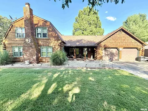 3638 Hotze Rd, Salem, IL 62881