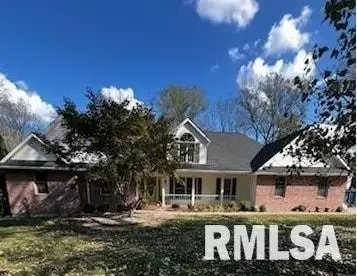 7082 State Route 152 Hwy, Du Quoin, IL 62832