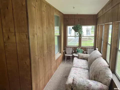 Exterior - 404 N Beech St, Centralia, IL 62801 photo 1 of 1