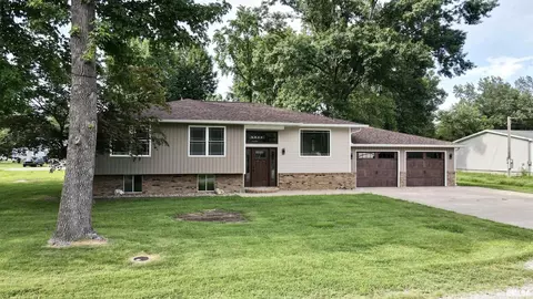 1511 E Cleveland St, West Frankfort, IL 62896
