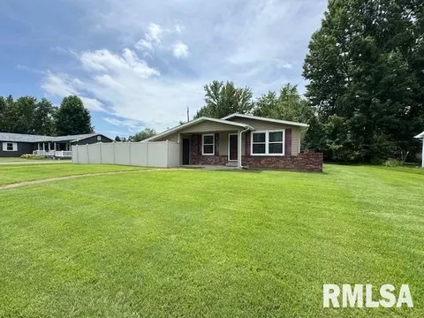 521 S 5th St, Herrin, IL 62948
