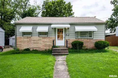 511 N Davis St, Carbondale, IL 62901
