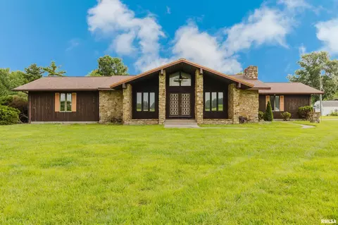 15694 Moellers Rd, Marion, IL 62959