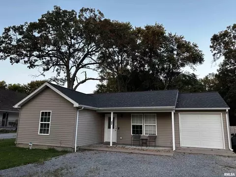 507 S Maple St, Cambria, IL 62915