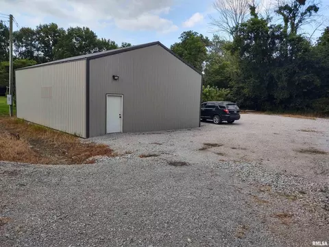 6625 Reevesville Rd, Grantsburg, IL 62943