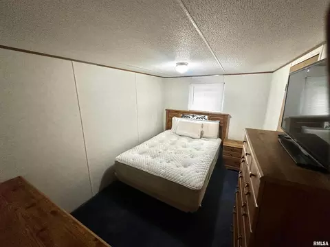 Bedroom - 2030 Gierten Rd, Centralia, IL 62801 photo 1 of 1