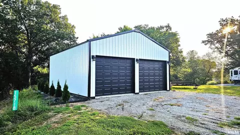 15718 Malone Rd, Thompsonville, IL 62890