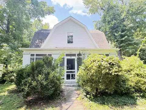 400 S Oakland Ave, Carbondale, IL 62901