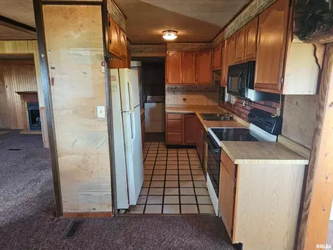 Kitchen - 5274 Norton Rd, Sandoval, IL 62882 photo 1 of 1