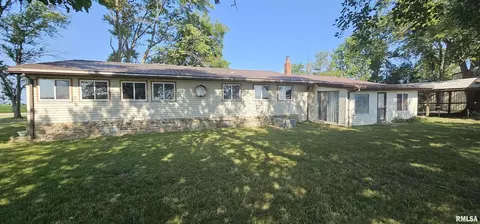 Exterior - 5274 Norton Rd, Sandoval, IL 62882 photo 11 of 14
