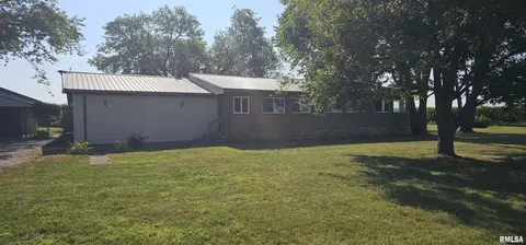Exterior - 5274 Norton Rd, Sandoval, IL 62882 photo 1 of 14