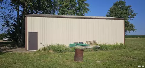 Exterior - 5274 Norton Rd, Sandoval, IL 62882 photo 7 of 14