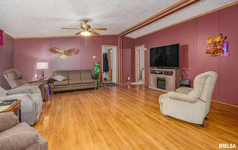 Other - 16807 Kendall Rd, Mount Vernon, IL 62864 photo 3 of 8