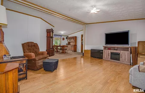 Other - 16807 Kendall Rd, Mount Vernon, IL 62864 photo 2 of 8