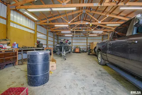 Other - 16807 Kendall Rd, Mount Vernon, IL 62864 photo 6 of 8