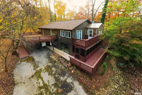 270 Contentment Rd, Makanda, IL 62958