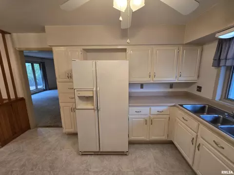 2 Webster Hill St, Mount Vernon, IL 62864 photo 16