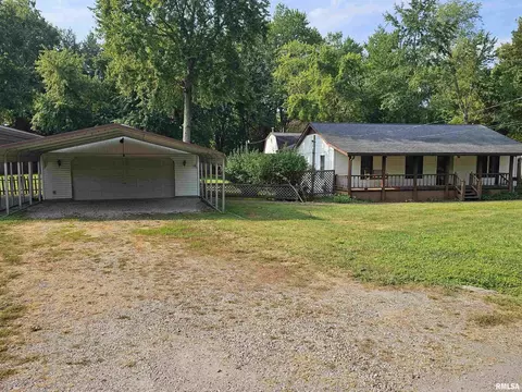 717 White Ave, Mount Vernon, IL 62864