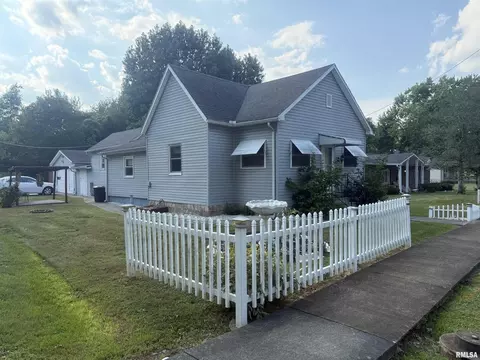 401 23rd St N, Herrin, IL 62948