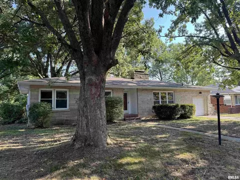 Exterior - 8 Northbrook Dr, Mount Vernon, IL 62864 photo 2 of 7