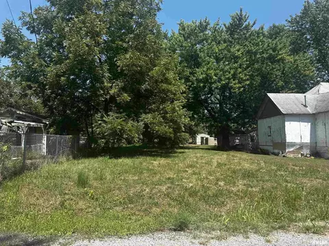 1418 Wescott St, Mtvernon, IL 62864