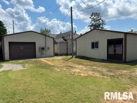 Exterior - 1621 N Park Ave, Herrin, IL 62948 photo 1 of 2