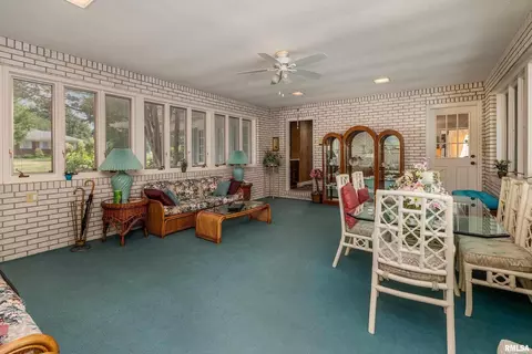Exterior - 15866 Moellers Rd, Marion, IL 62959 photo 4 of 21