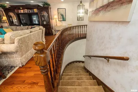 Entry Way - 15866 Moellers Rd, Marion, IL 62959 photo 8 of 8