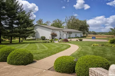 Exterior - 15866 Moellers Rd, Marion, IL 62959 photo 19 of 21
