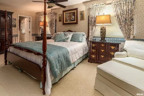 Bedroom - 15866 Moellers Rd, Marion, IL 62959 photo 2 of 13
