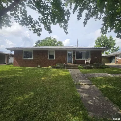 2810 College St, Mount Vernon, IL 62864