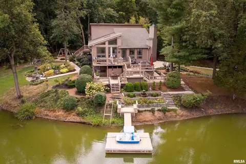 173 Lake Indian Hills Cir, Carbondale, IL 62902