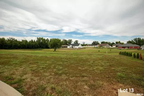 1303 Wayne Ave, Marion, IL 62959