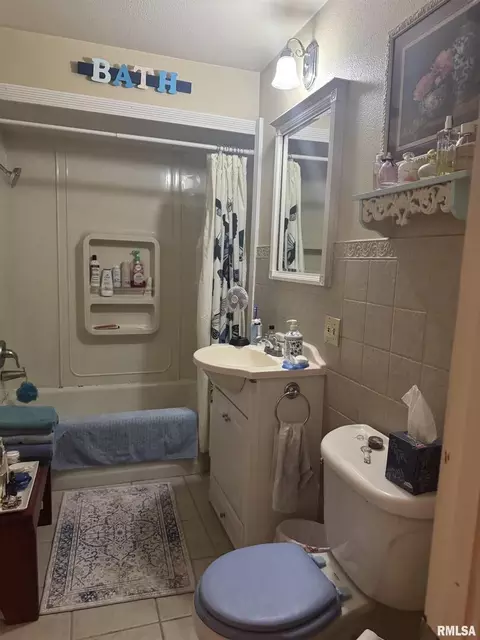 1803 W Cherry St, Marion, IL 62959 photo 15