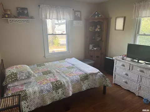 1803 W Cherry St, Marion, IL 62959 photo 13
