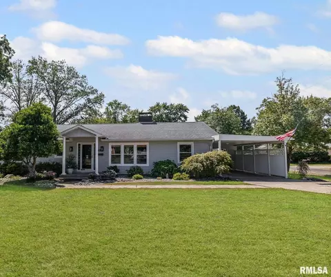 731 W Boone St, Salem, IL 62881