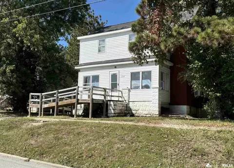 314 E Hester St, Carbondale, IL 62901